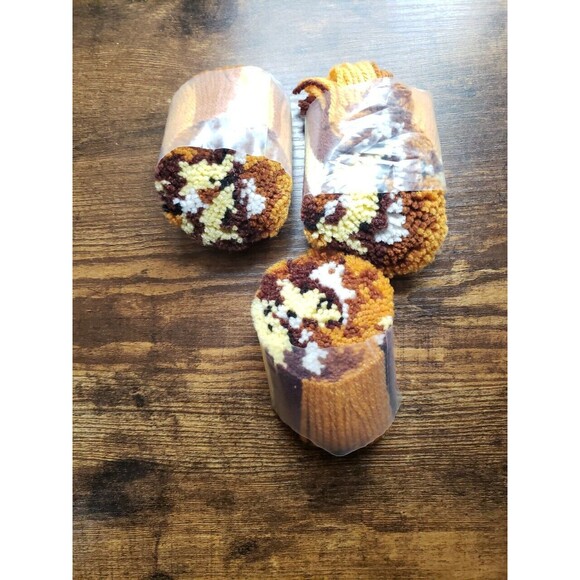 Vintage Latch Hook Rug Kit Dog Puppy Lying Down Brown 40x40cm Incomplete - Picture 9 of 13